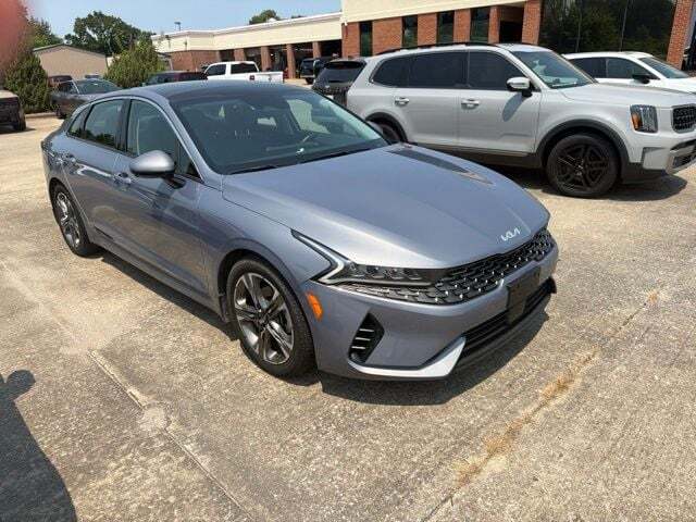 2022 Kia K5 EX