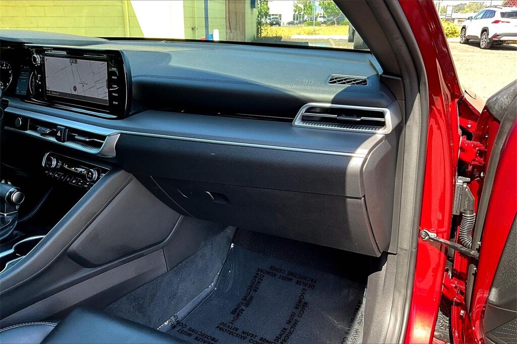 2022 Kia K5 GT-Line OR