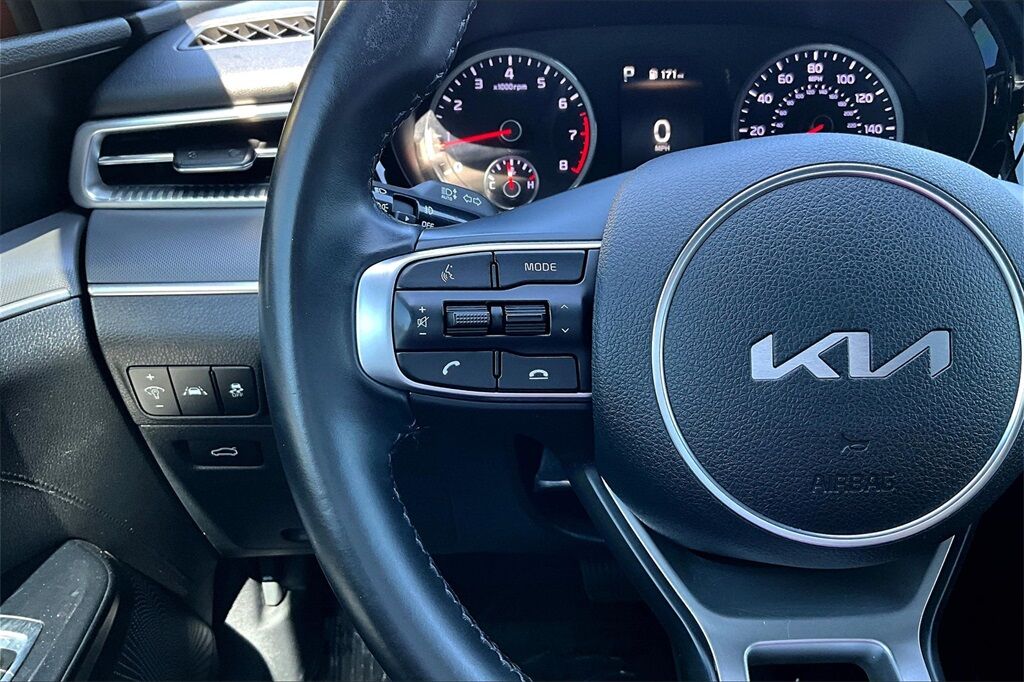 2022 Kia K5 GT-Line OR