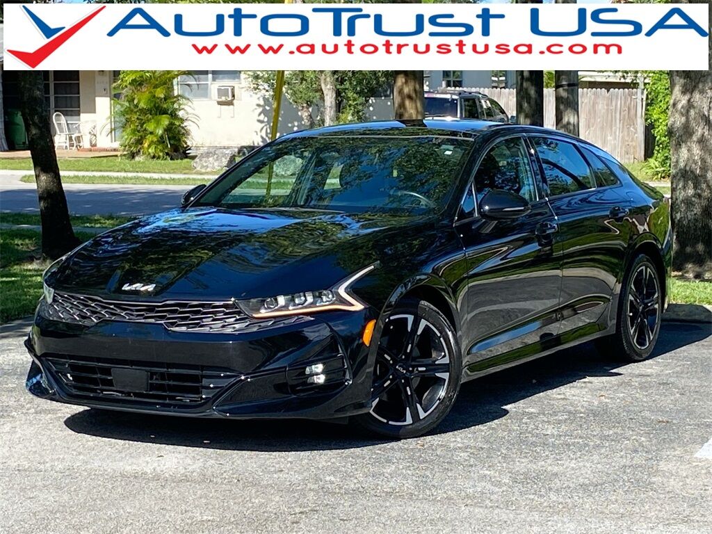 2022 Kia K5 GT-Line