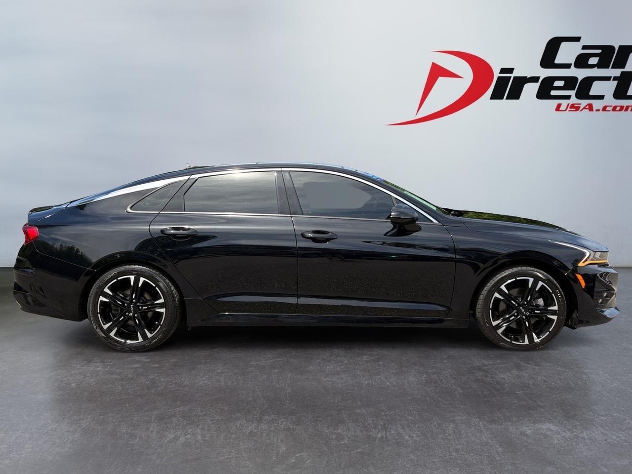 2022 Kia K5 GT-Line, PANORAMIC MOONROOF, REAR SPOILER, HEATED STEERING WHEEL & SEATS, APPLE CARPLAY/ANDROID AUTO, BLIND SPOT ALERT, LANE KEEP ASSIST, FORWARD COLLISION ALERT, DRIVE MODES, NAVIGATION, ONLY 52K MILES, CLEAN CARFAX, RIDE IN STYLE IN THIS K5!