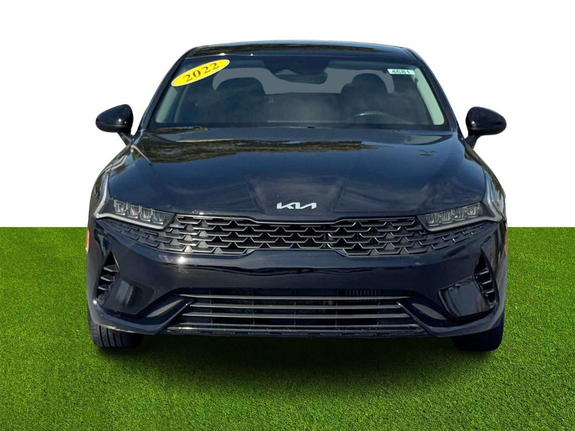 2022 Kia K5 LXS Sedan 4D