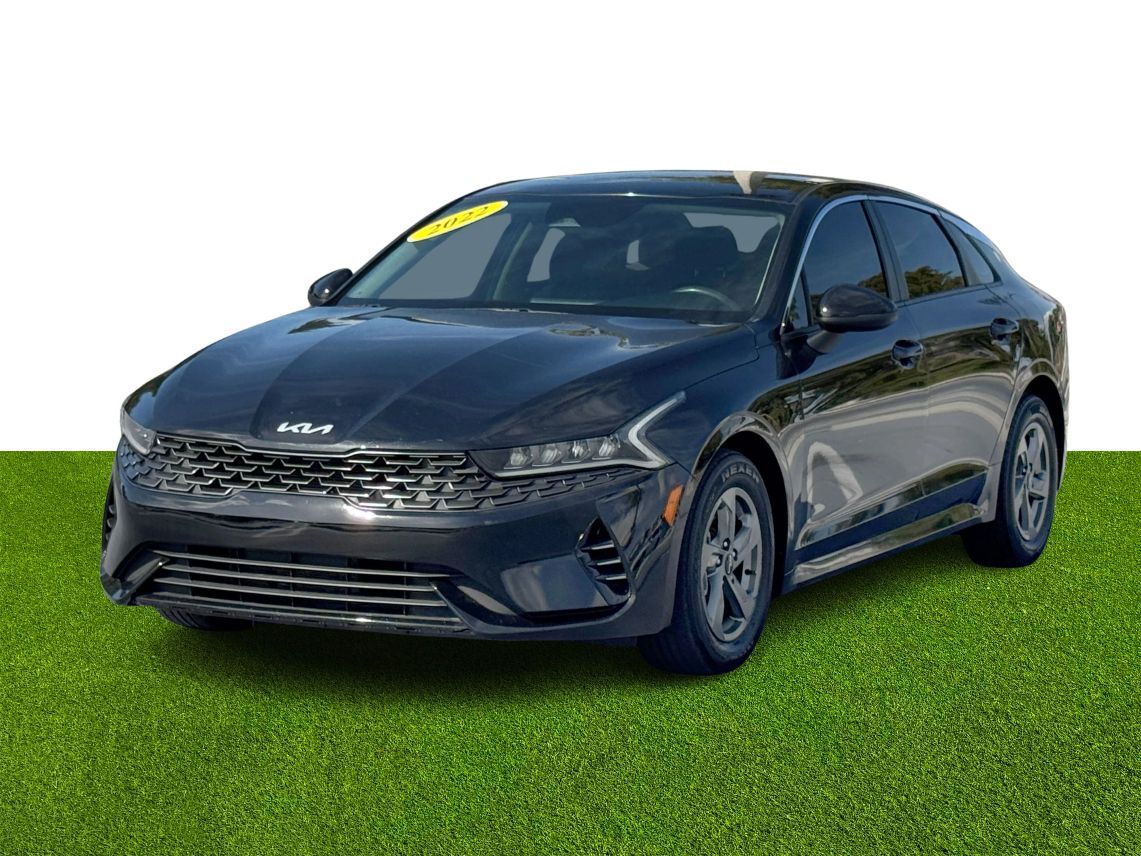 2022 Kia K5 LXS Sedan 4D