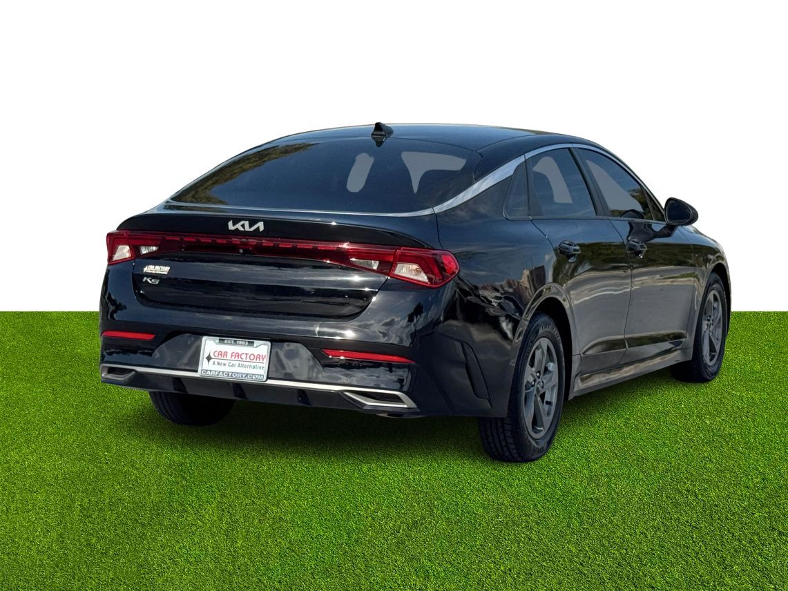 2022 Kia K5 LXS Sedan 4D