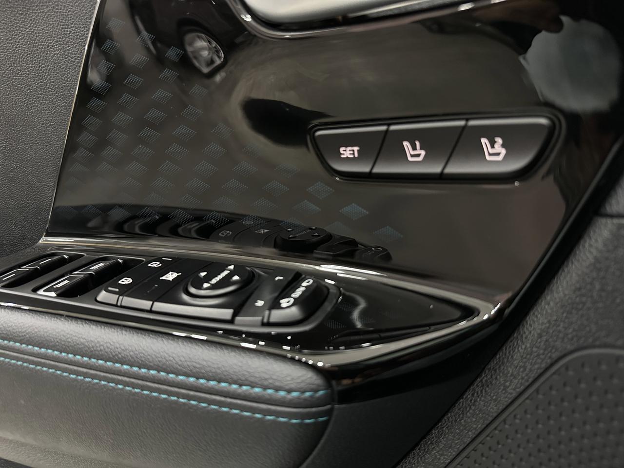 2022 Kia Niro EV SX Touring Richmond Hill ON