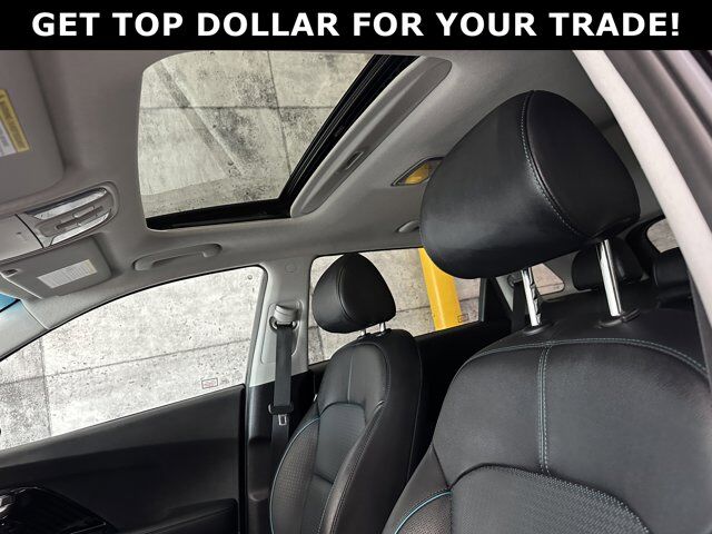 2022 Kia Niro EV SX Touring Richmond Hill ON