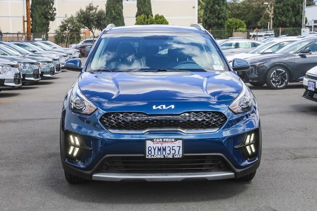 2022 Kia Niro LX