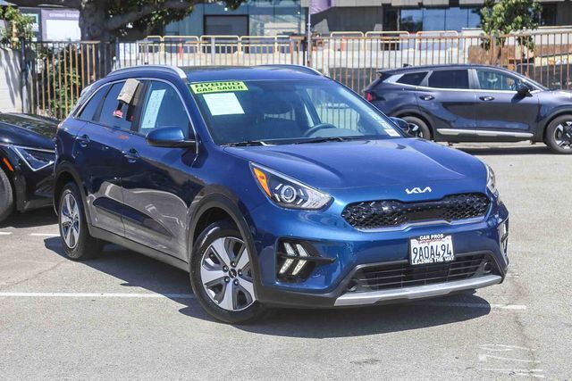 2022 Kia Niro LX