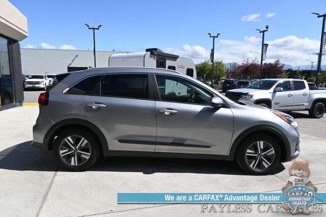 2022 Kia Niro LXS Hybrid / Blind Spot Alert / Lane Departure Alert / Apple CarPlay & Android Auto / Back Up Camera / Keyless Entry & Start / Cruise Control / Alloy Wheels / 51 MPG / 1-Owner Anchorage AK