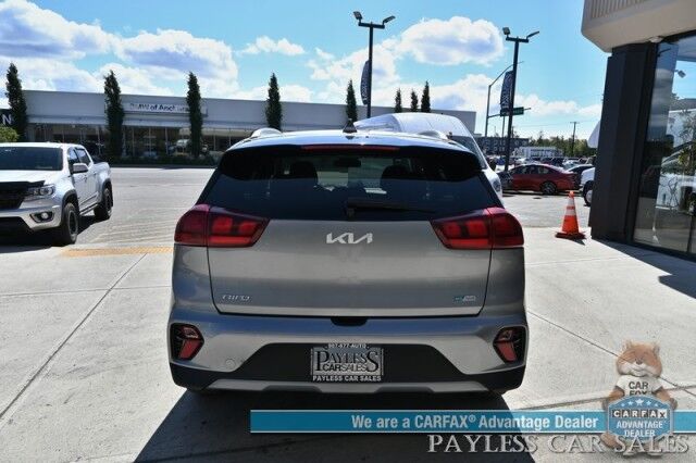 2022 Kia Niro LXS Hybrid / Blind Spot Alert / Lane Departure Alert / Apple CarPlay & Android Auto / Back Up Camera / Keyless Entry & Start / Cruise Control / Alloy Wheels / 51 MPG / 1-Owner Anchorage AK