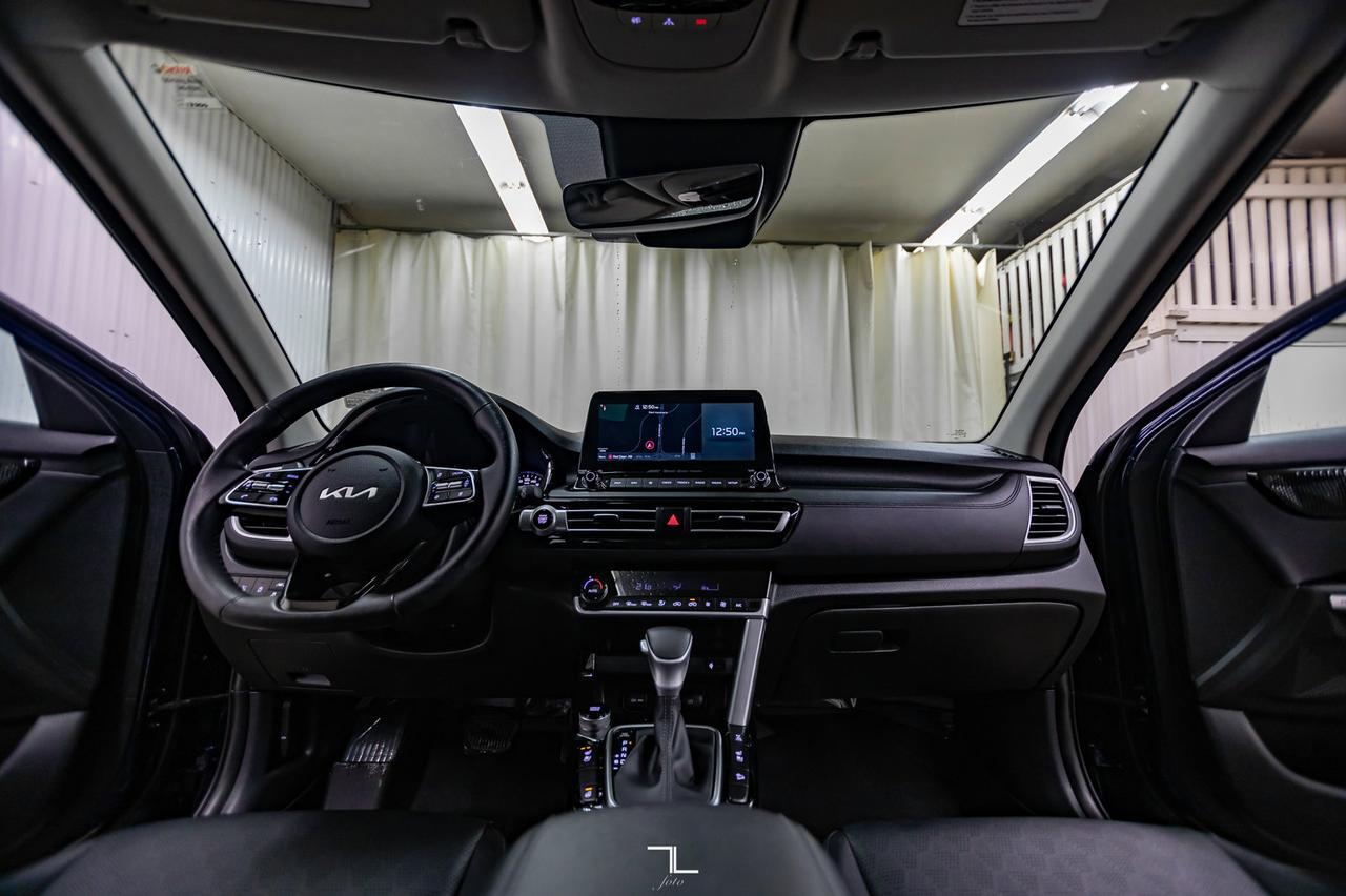 2022 Kia Seltos AWD SX Turbo Leather Roof Nav BCam Red Deer AB