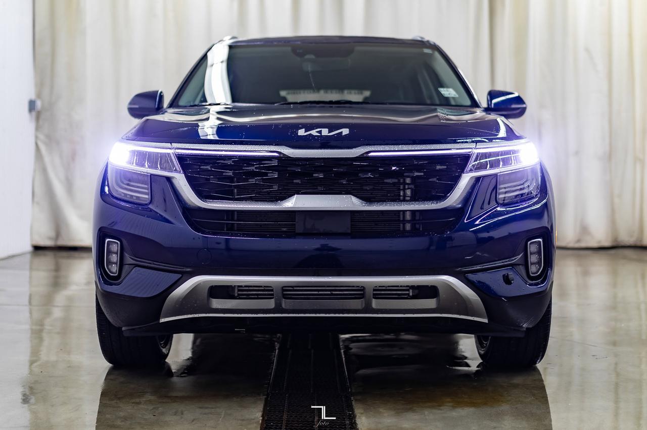 2022 Kia Seltos AWD SX Turbo Leather Roof Nav BCam Red Deer AB