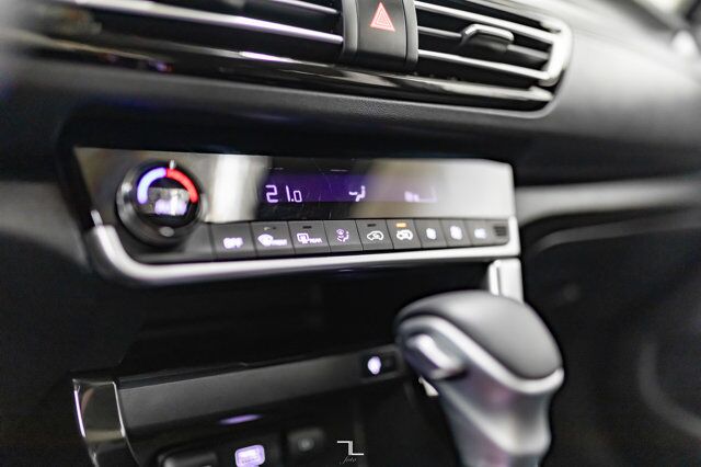 2022 Kia Seltos AWD SX Turbo Leather Roof Nav BCam Red Deer AB