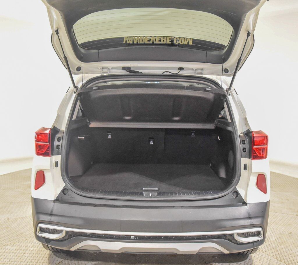 2022 Kia Seltos SX Akron