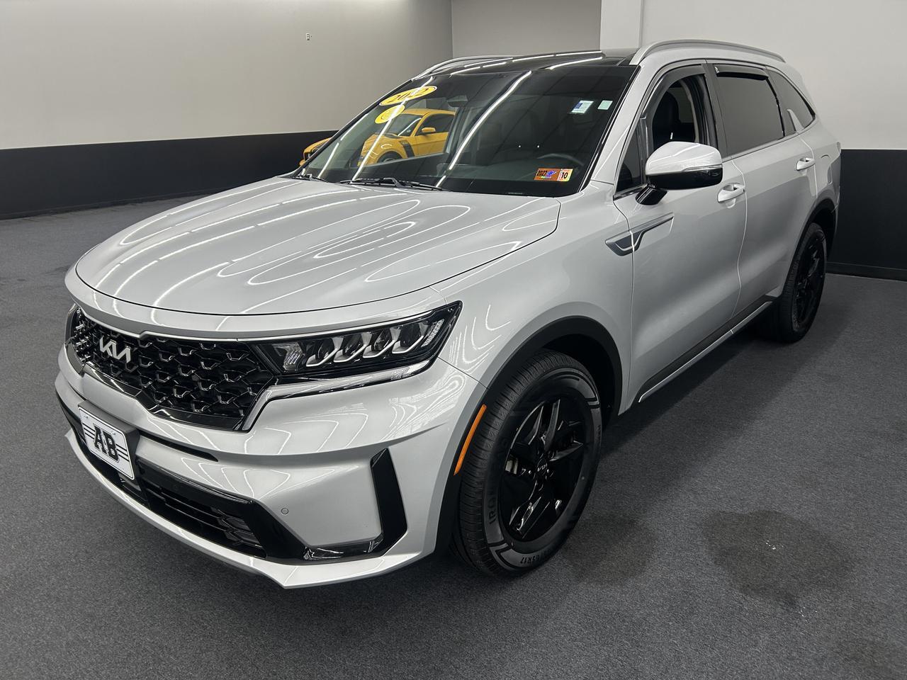 2022 Kia Sorento Hybrid EX FWD