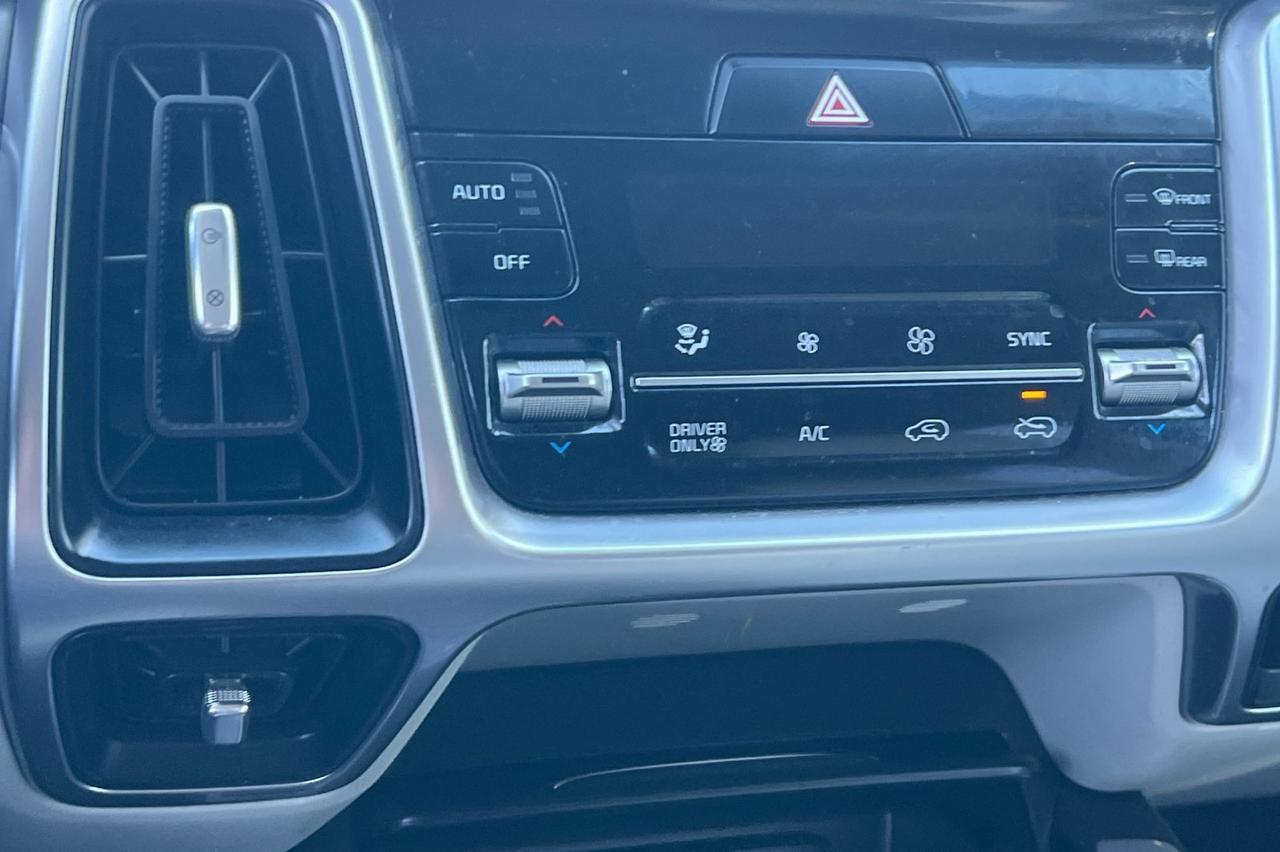 2022 Kia Sorento Hybrid S Ontario OR