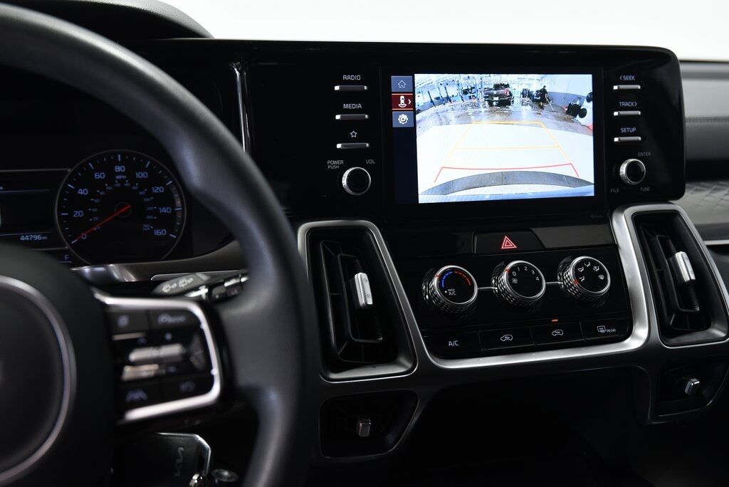 2022 Kia Sorento LX Akron