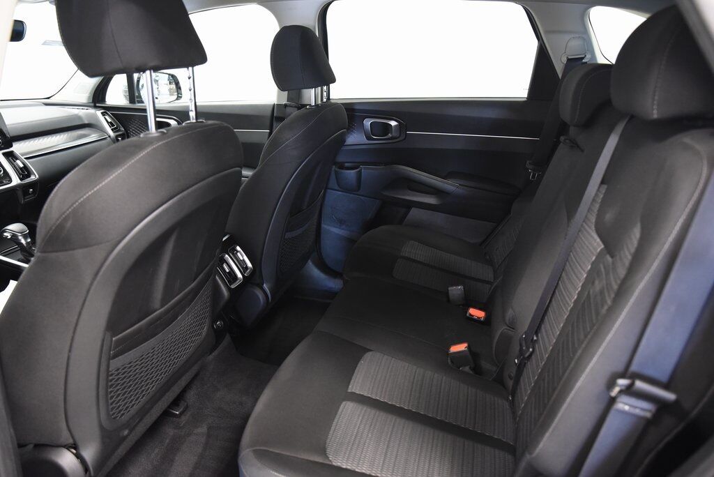 2022 Kia Sorento LX Akron