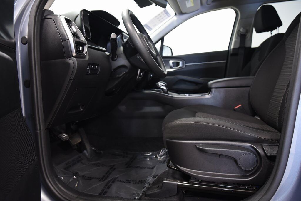 2022 Kia Sorento LX Akron