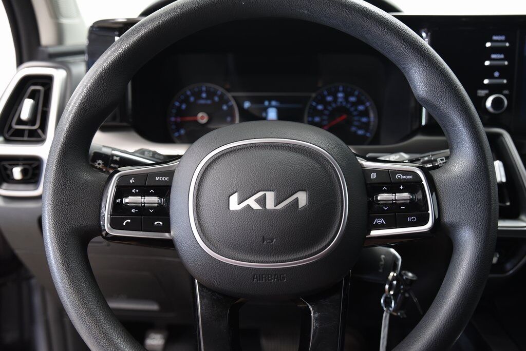 2022 Kia Sorento LX Akron