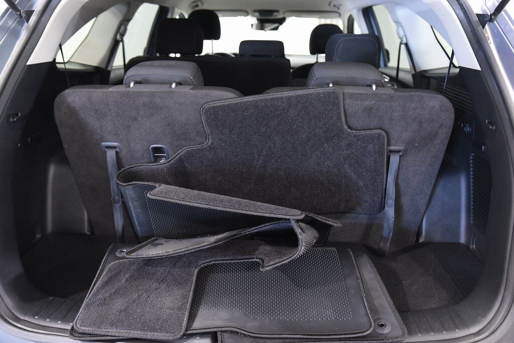 2022 Kia Sorento LX Akron