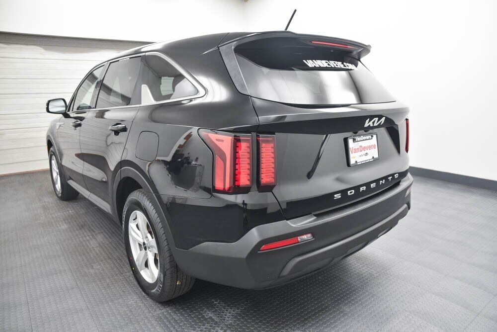 2022 Kia Sorento LX Akron OH