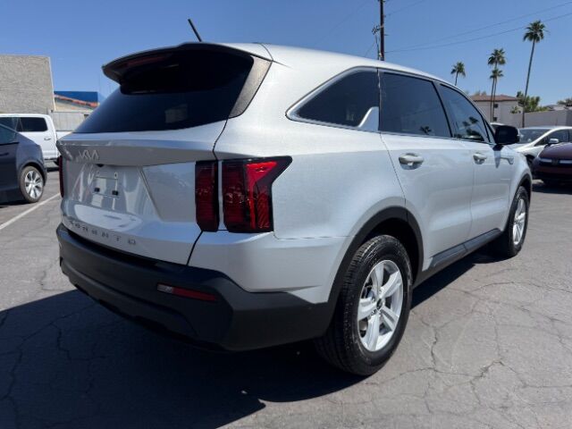 2022 Kia Sorento LX