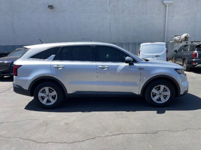 2022 Kia Sorento LX