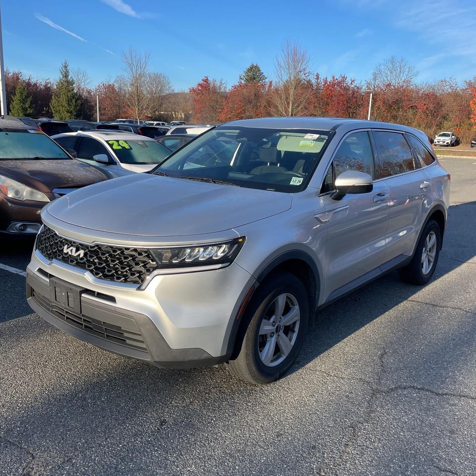 2022 Kia Sorento LX