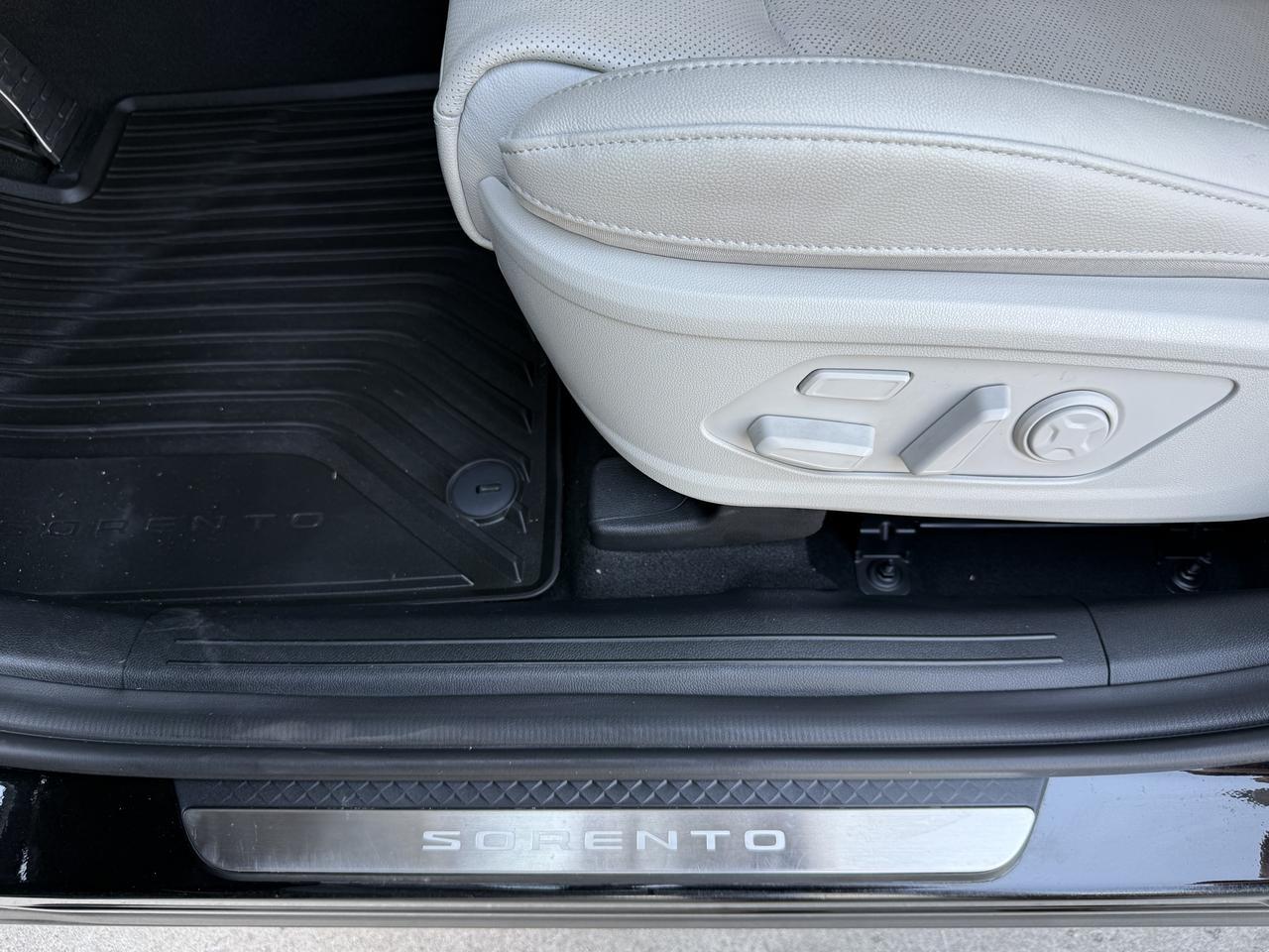 2022 Kia Sorento Plug-In Hybrid SX Prestige Knoxville TN