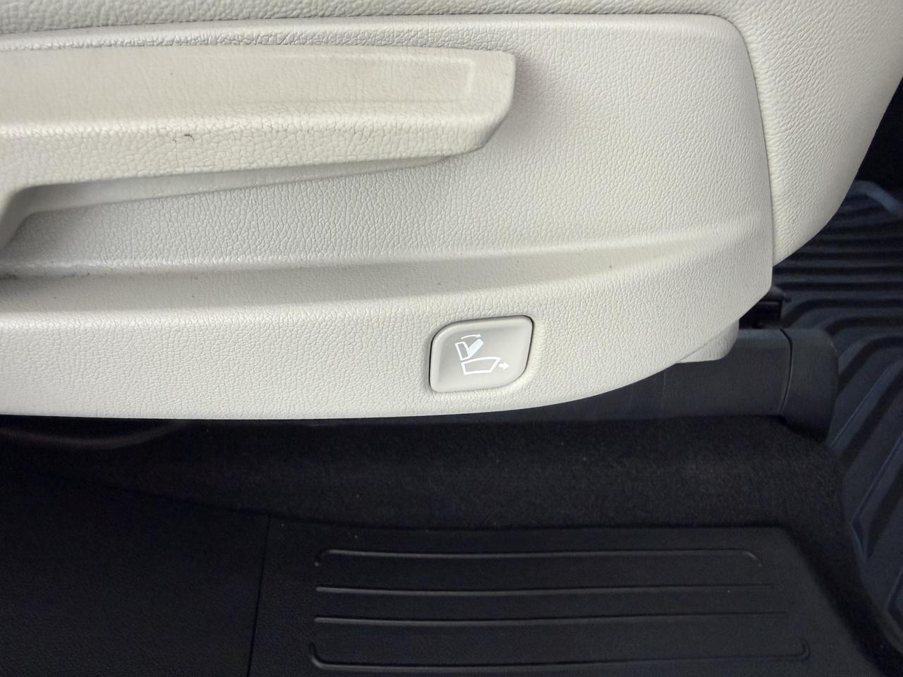 2022 Kia Sorento Plug-In Hybrid SX Prestige Knoxville TN