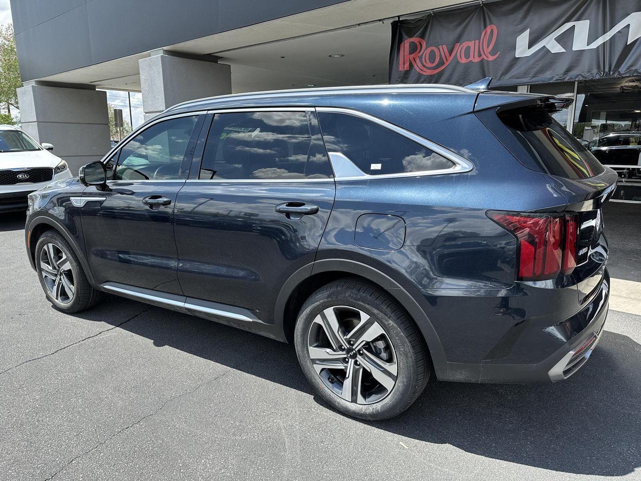 2022 Kia Sorento Plug-In Hybrid SX Prestige Tucson AZ