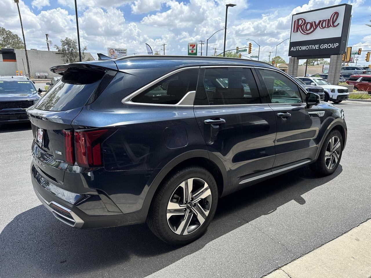 2022 Kia Sorento Plug-In Hybrid SX Prestige Tucson AZ