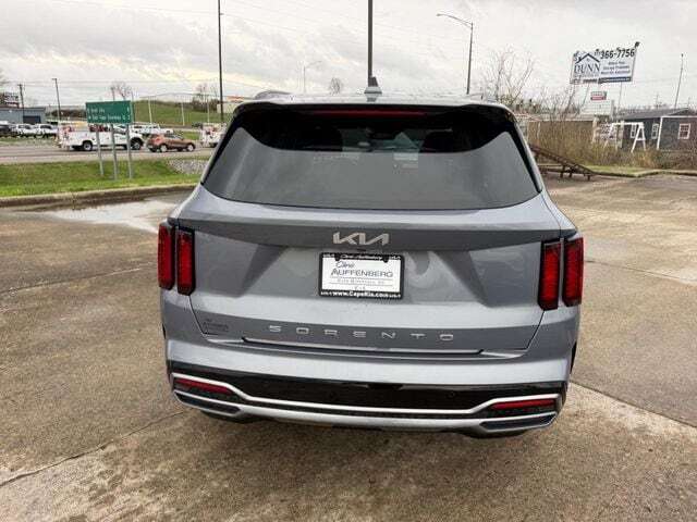 2022 Kia Sorento S