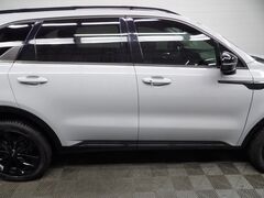 2022 Kia Sorento SX AWD 6 Passenger Fond du Lac WI