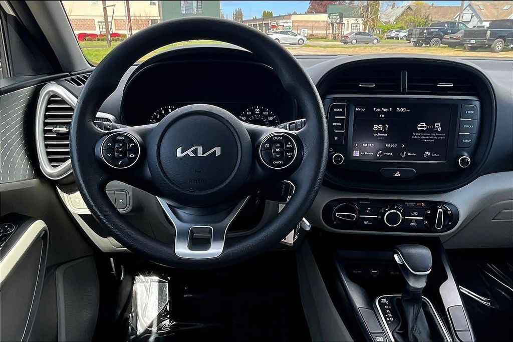 2022 Kia Soul LX OR