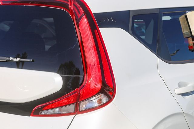 2022 Kia Soul LX Glendale CA