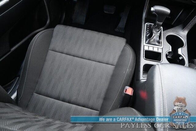 2022 Kia Sportage LX / AWD / Automatic / Lane Keep Assist & Forward Collision Alert / Apple CarPlay & Android Auto / Daytime Running Lights / Aluminum Wheels / Back Up Camera / 26 MPG / Only 36K Miles / 1-Owner Anchorage AK