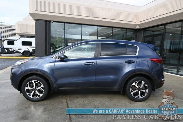 2022 Kia Sportage LX / AWD / Automatic / Lane Keep Assist & Forward Collision Alert / Apple CarPlay & Android Auto / Daytime Running Lights / Aluminum Wheels / Back Up Camera / 26 MPG / Only 36K Miles / 1-Owner Anchorage AK
