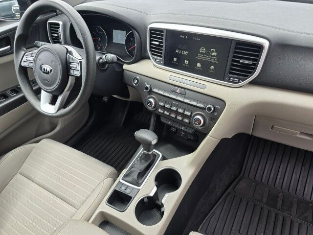 2022 Kia Sportage LX photo 11