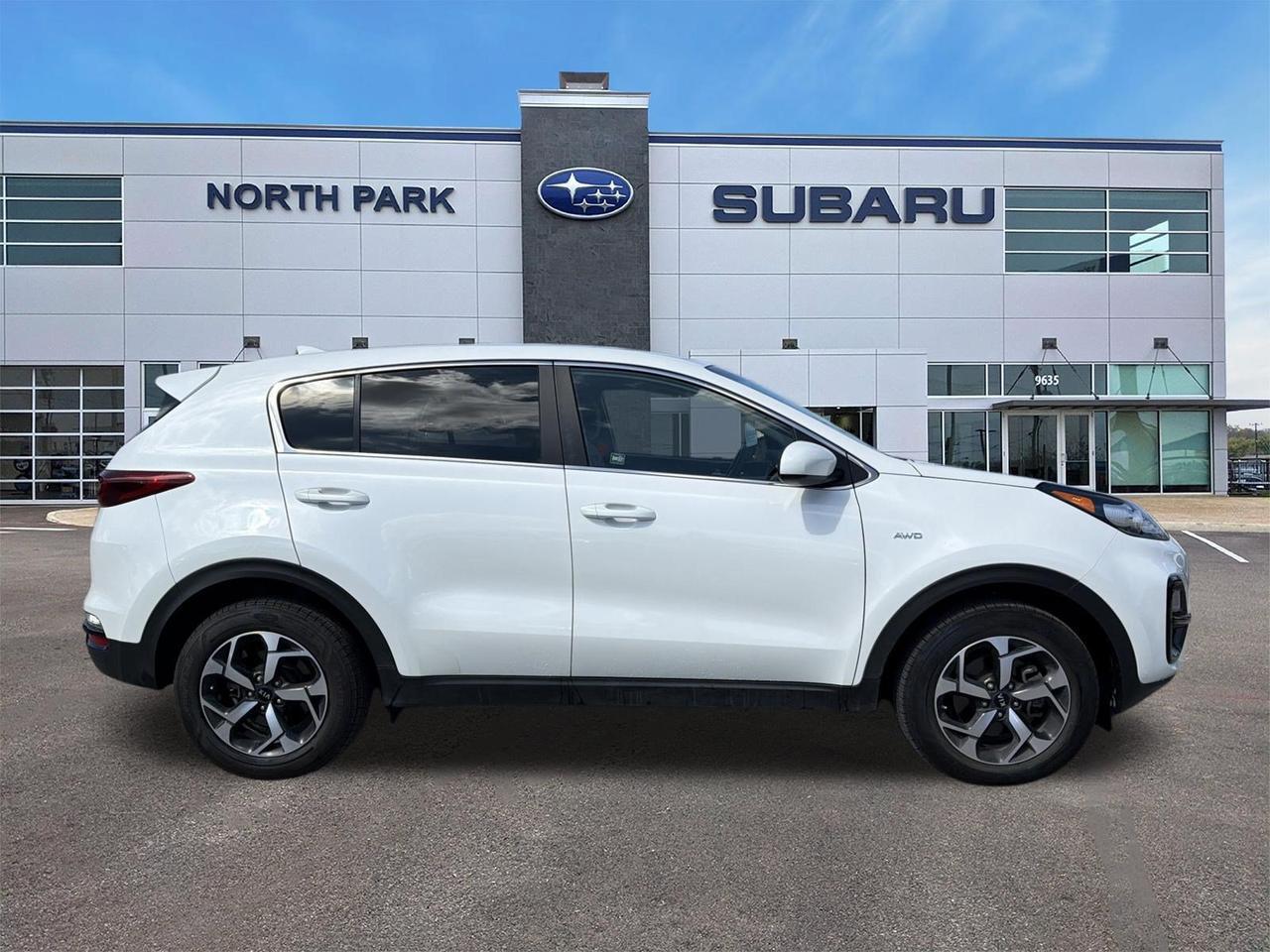 2022 Kia Sportage LX