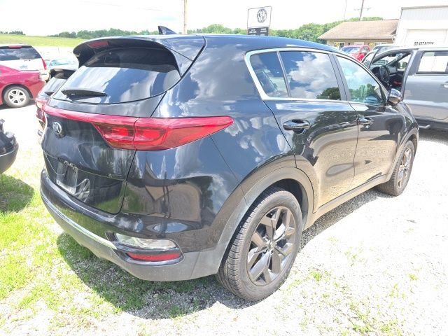 2022 Kia Sportage LX