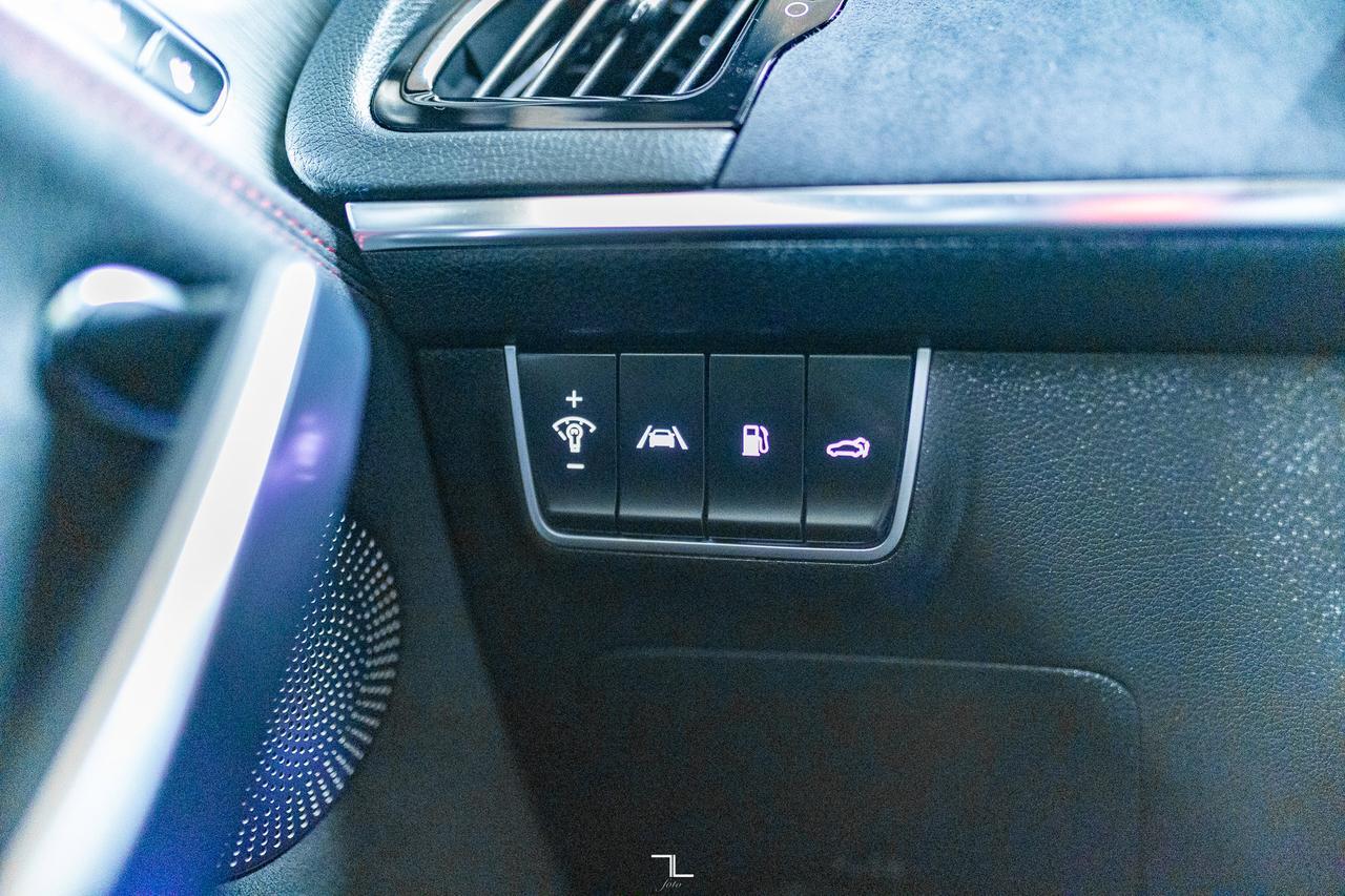 2022 Kia Stinger AWD GT Elite Leather Roof Nav BCam Red Deer AB