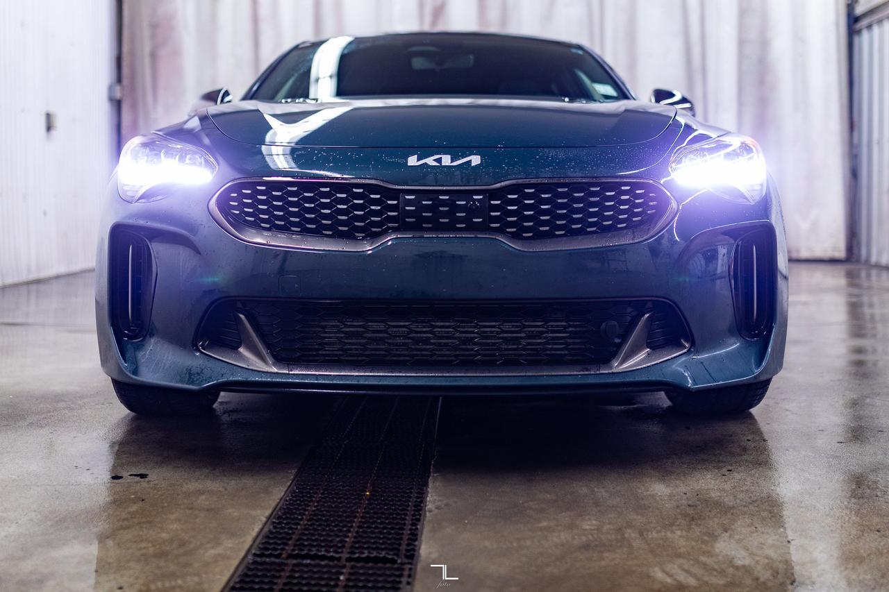 2022 Kia Stinger AWD GT Elite Leather Roof Nav BCam Red Deer AB