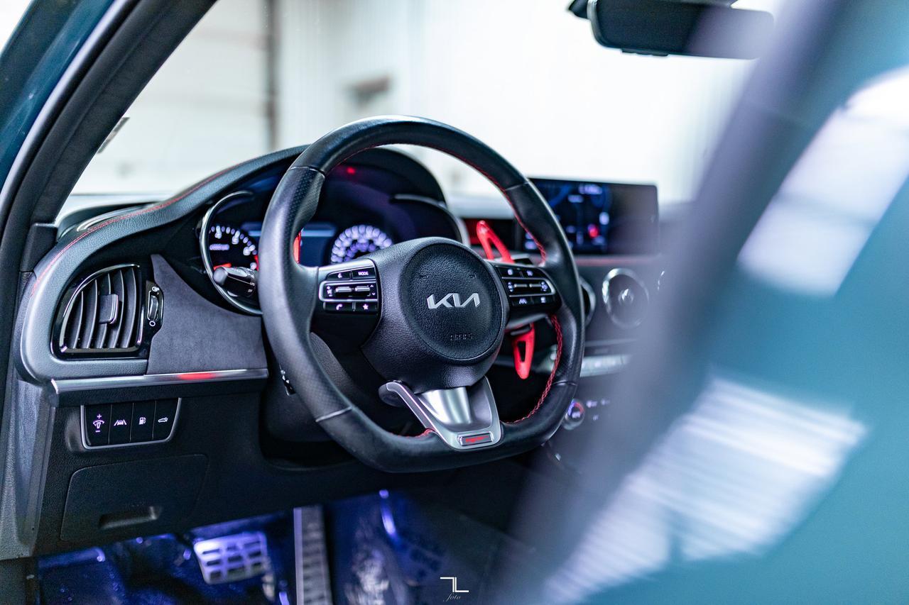 2022 Kia Stinger AWD GT Elite Leather Roof Nav BCam Red Deer AB