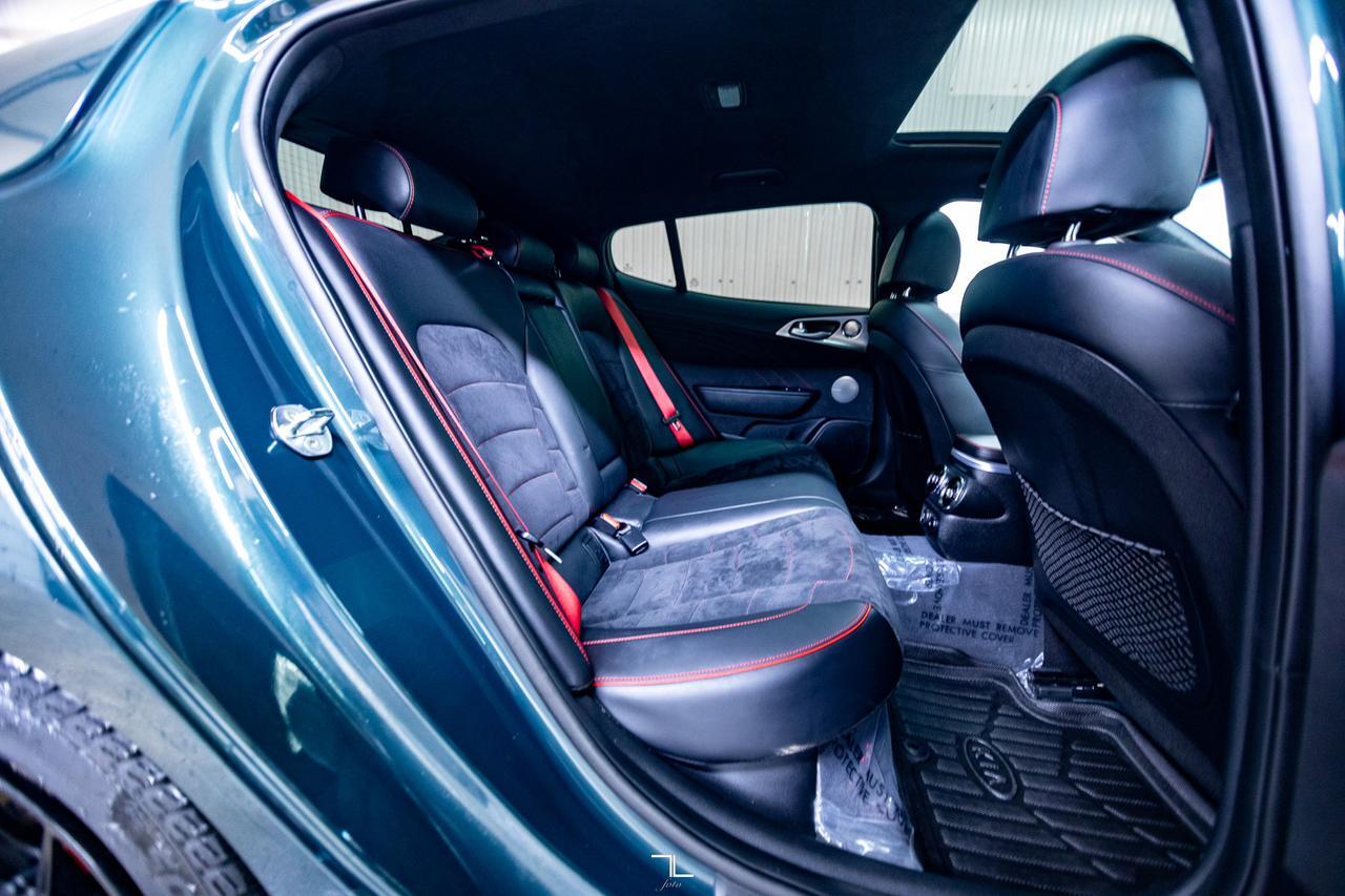 2022 Kia Stinger AWD GT Elite Leather Roof Nav BCam Red Deer AB