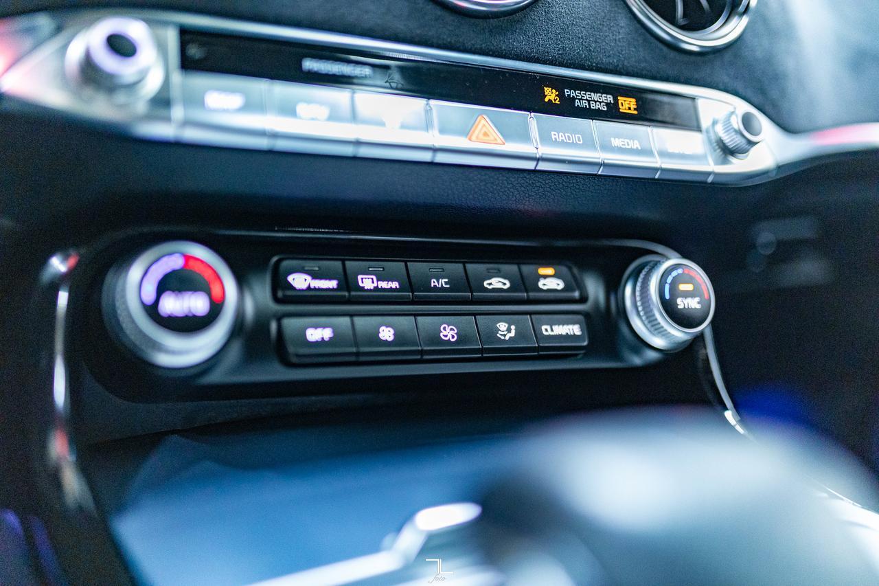 2022 Kia Stinger AWD GT Elite Leather Roof Nav BCam Red Deer AB