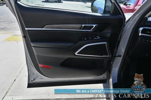 2022 Kia Telluride EX / AWD / Nightfall & Premium Pkg / Auto Start / Heated & Cooled Leather Seats / Heated Steering / Sunroof / NAV / Adaptive Cruise / Lane Depart & Blind Spot / Rear Captain Chairs / 3rd Row / Seats 7 / Tow Pkg / 1-Owner Anchorage AK