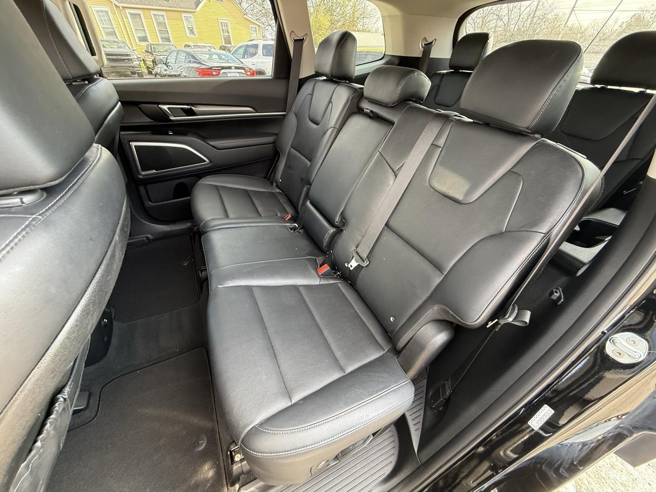 2022 Kia Telluride LX Crestwood KY