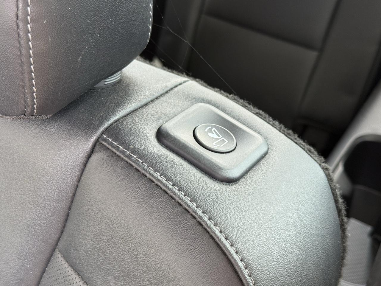 2022 Kia Telluride LX Crestwood KY